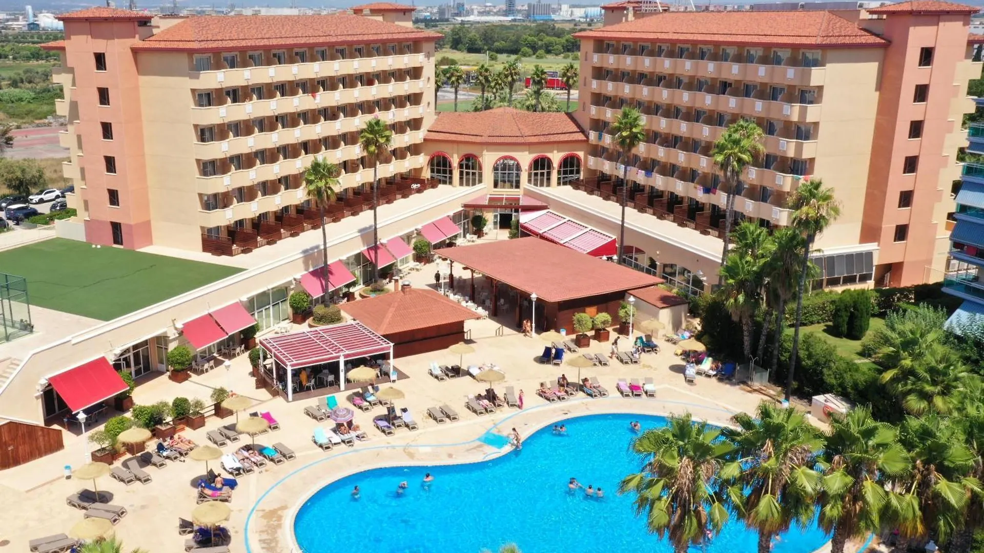 Ohtels La Hacienda Hotel La Pineda